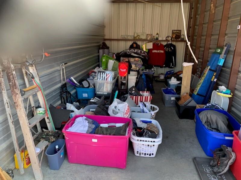 Storage Unit Auction in Bridgeton, MO at Love's Self Storage 612 ends